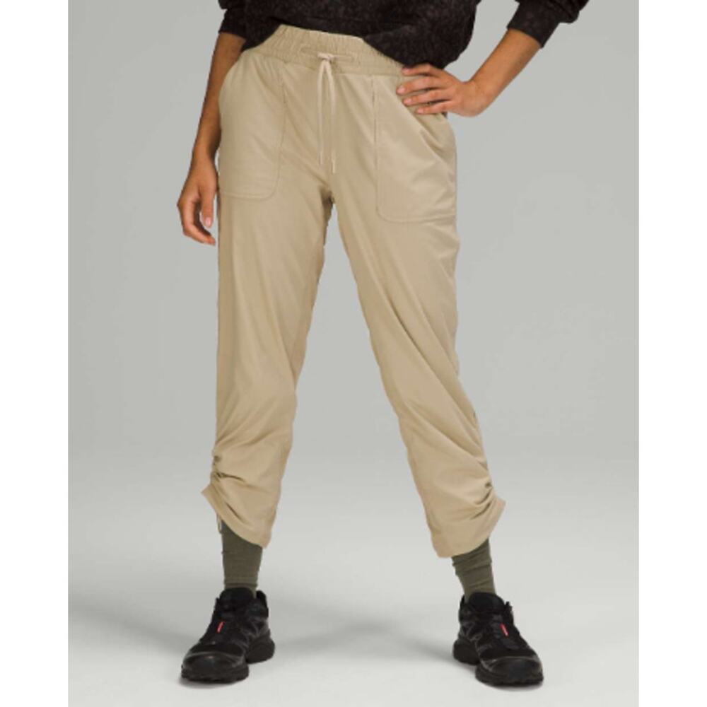 Lululemon Women's Beyond‎ the Studio Crop Pants Trench Tan 6 Swift Athleisure